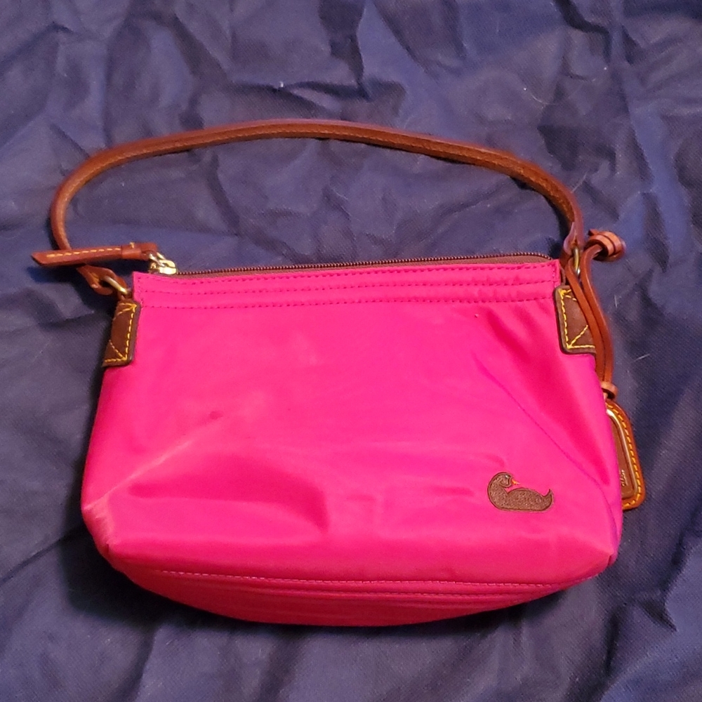 Dooney &Bourke